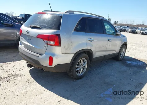 2015 Kia Sorento Lx V6 z USA, uszkodzony, nr VIN 5XYKTDA72FG599733